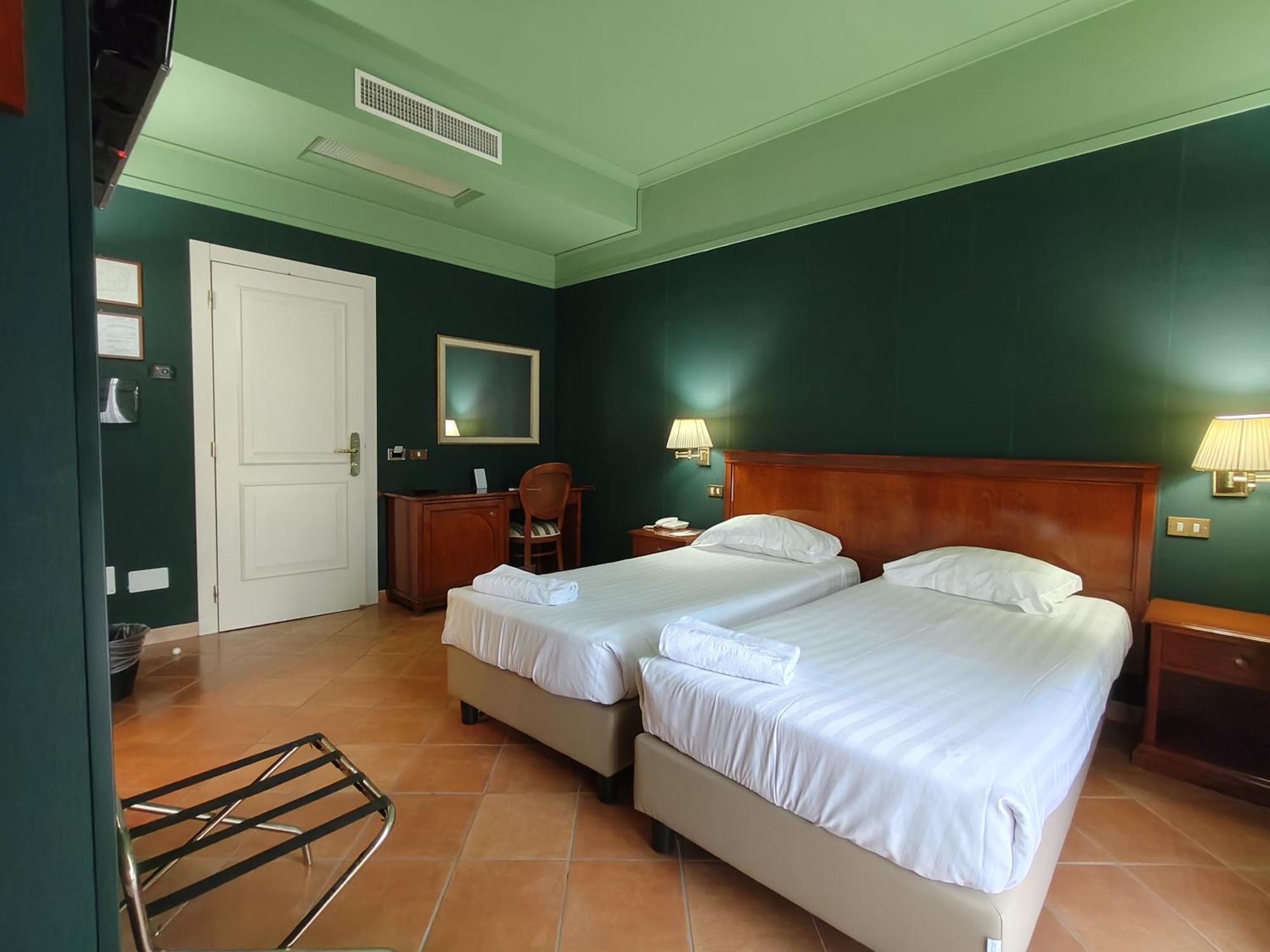 Hotel Nuvo Napoli Ruang foto