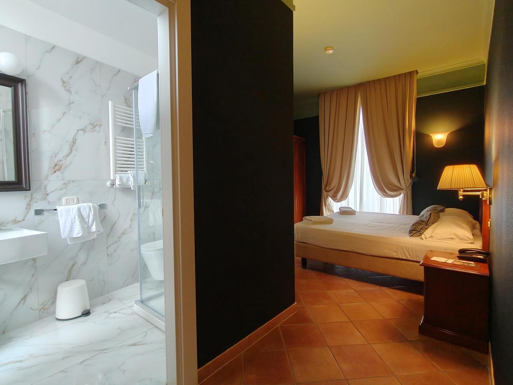Hotel Nuvo Napoli Bagian luar foto