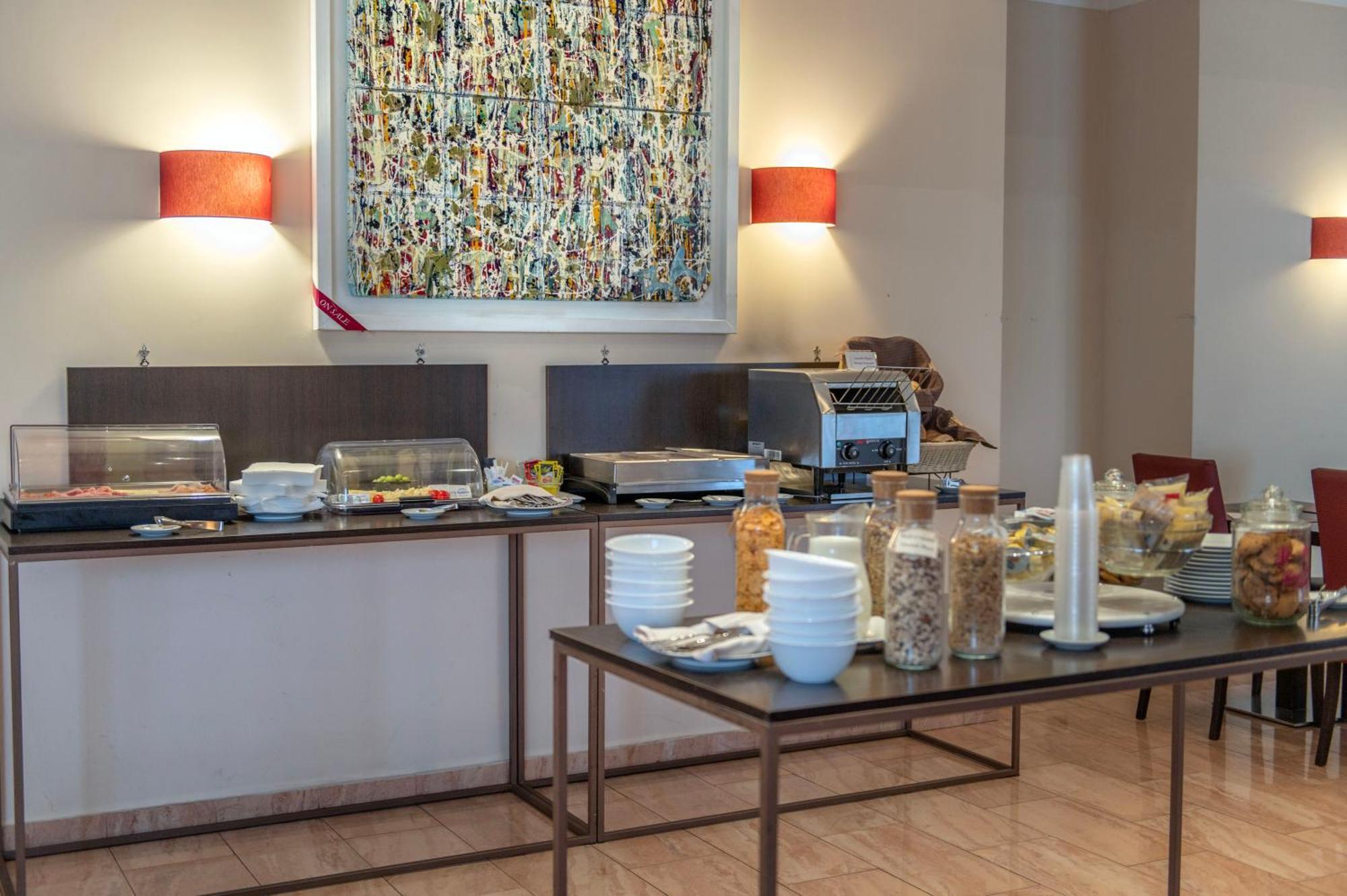 Hotel Nuvo Napoli Bagian luar foto