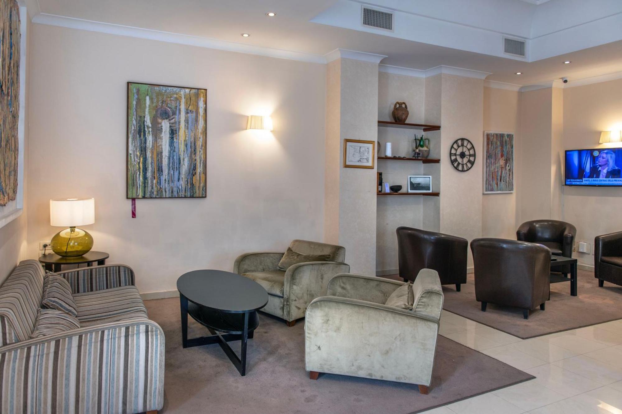 Hotel Nuvo Napoli Bagian luar foto