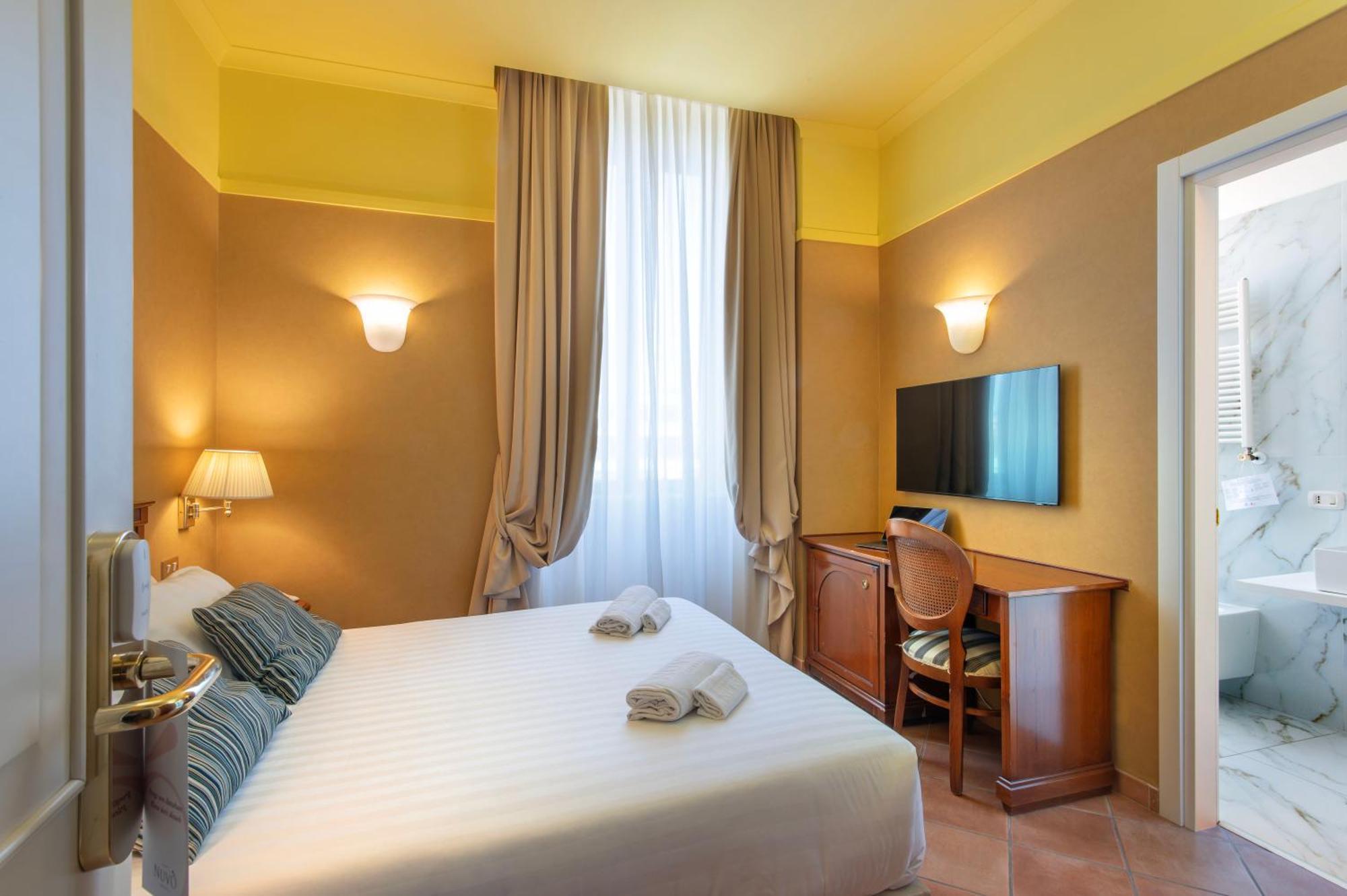 Hotel Nuvo Napoli Bagian luar foto